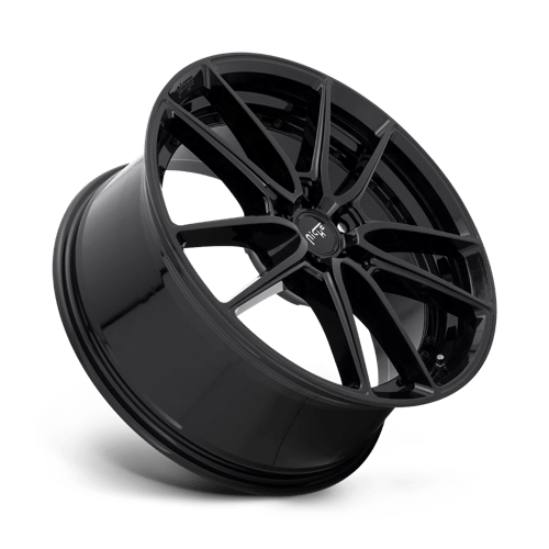 DFS 18X8 5X4.5 72 BL +40